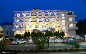 Hotel Chanakya Agra 3*