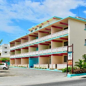 Melrose Beach Apartments Inc photos Exterior
