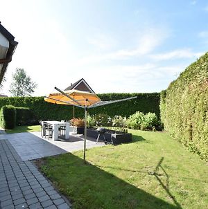Spacious Holiday Home In Zeewolde With Garden photos Exterior