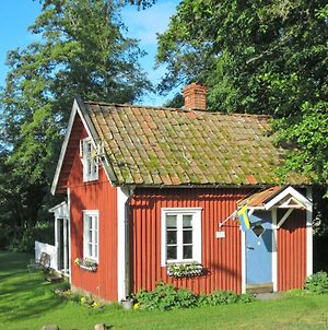Holiday Home Frojered Lillstugan - Vgt105 photos Exterior