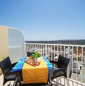 Summer Breeze Apartment With Panoramic Terrace - By Getawaysmalta photos Exterior