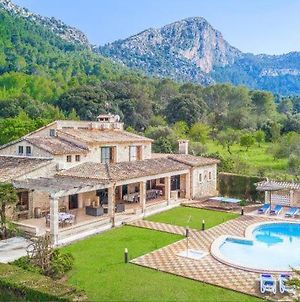 Villa In Pollenca Sleeps 8 Includes Swimming Pool Air Con And Wifi 4 1 photos Exterior