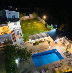 Myrto Villa Heated Pool photos Exterior