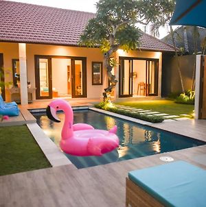 Haneirich Bali Villa photos Exterior