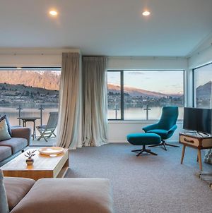 Lakefront Living - Exquisite Views - 4 Bedrooms photos Exterior