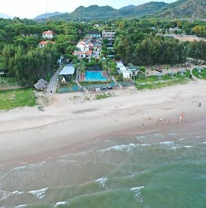 Beach Villas And Bungalow At An Hoa Residence photos Exterior
