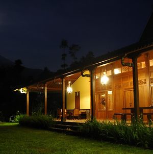 Ipienk Resort Tawamangu photos Exterior