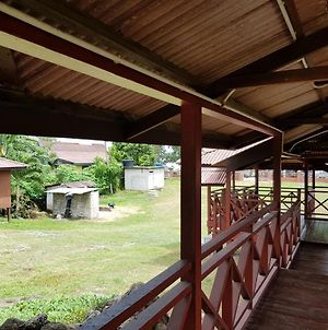 Kampong Style Homstay 10 Meter To Beach photos Exterior