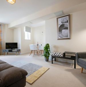 Ashford Holiday Home Apartment For Visitors Or Contractors With Free Parking photos Exterior