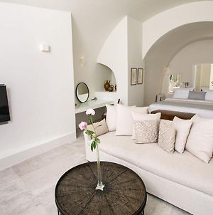 Elegant Santorini Villas Villas Aloia Private Hot Tub Air Conditioning 1 Bedrooms Oia photos Exterior