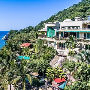 Luxury Beach Frontage Villa For Rent photos Exterior