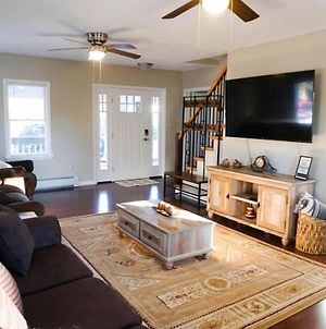 Newly Renovated 3 Bedroom House In The Heart Of Tannersville photos Exterior