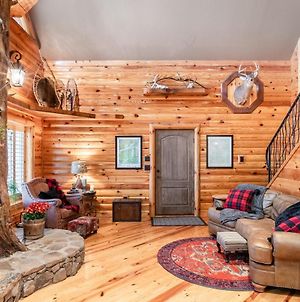 Iron Mountain Lodge - Beautiful Cabin With Forest & Mountain Views! photos Exterior