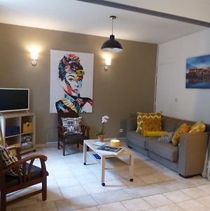 Chez Jean - Newly Renovated Air-Conditioned Flat At The Foot Of The Ramparts, 4 People photos Exterior