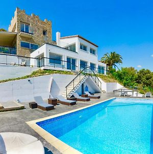 Villa In Platja D Aro, Sea & Mountain Views, Pool ,18 Guests photos Exterior
