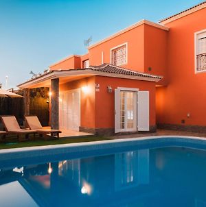 Villa Chloe Costa Adeje Tenerifesummervillas Giant Private Pool 11 Meters Long photos Exterior