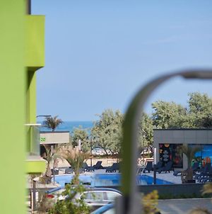 Sea La Vie 1Br Apartment Spa N Pool Alezzi Beach Resort photos Exterior