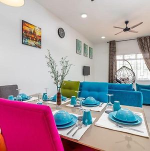 Colorful Home Near Desaru With Wifi & Netflix For Islam Only photos Exterior