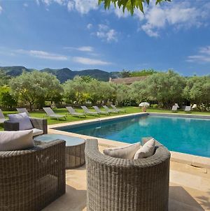 Oppede Villa Sleeps 11 With Pool photos Exterior