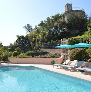 Boutique Villa In Sainte Maxime With Pool photos Exterior