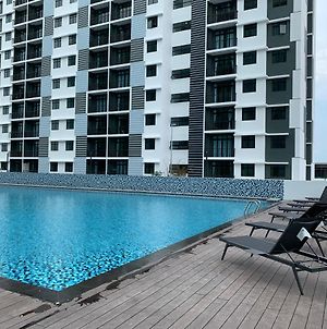 Desaru Utama Apartment With Swimming Pool View photos Exterior