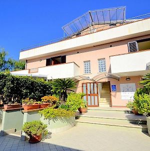 Villa In Agropoli Sleeps 2 With Air Con photos Exterior