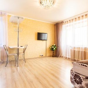 Apartment Hotel Sutki-24 Г. Тобольск, 10 Микрорайон, Дом 6 photos Exterior