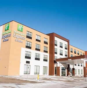 Holiday Inn Express & Suites - Edmonton N - St. Albert, An Ihg Hotel photos Exterior