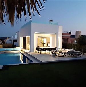 Lush Villa In Orihuela With Solarium, Pool photos Exterior