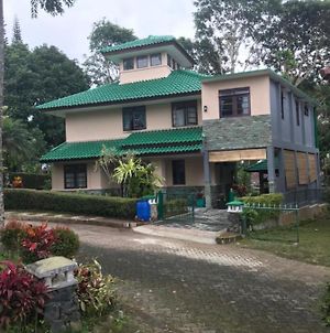 Villa Green Fresh - Bumi Ciherang - Cipanas photos Exterior