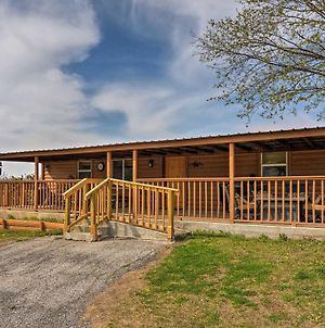Bartlesville Cabin With Pool, Hot Tub And Trampoline! photos Exterior