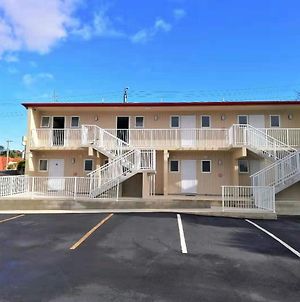 Bayfield Motel And Apartment photos Exterior