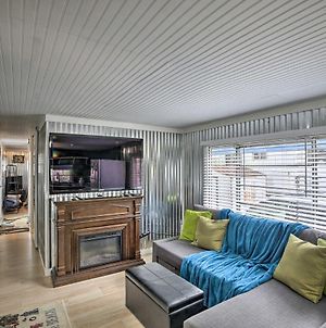 Cozy Coastal Home With Deck, Less Than 1 Mi To Shore! photos Exterior