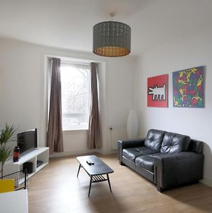 Modern 1 Bedroom Leith Apartment photos Exterior
