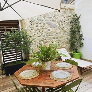 Elegante Maison De Village : Terrasse, Jacuzzi Et Garage photos Exterior