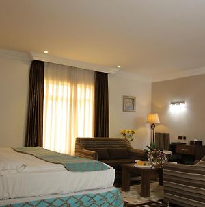 Grand Pela Hotel & Suites photos Exterior