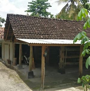 Permata Homestay Yogyakarta Syariah photos Exterior
