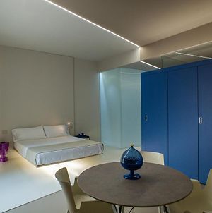 Fiveplace Design Suites & Apartments photos Exterior