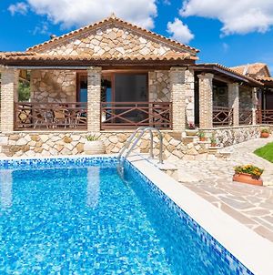Villa La Isla With Private Pool photos Exterior