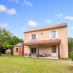 Traditional Holiday Home In Vers-Pont-Du-Gard With Garden photos Exterior