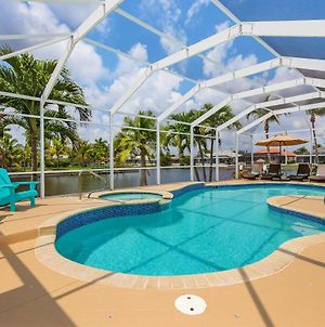 Luxurious Gulf-Access Waterfront Property, Heated Pool And Spa, Boat Dock - Villa Key Lime Cove photos Exterior