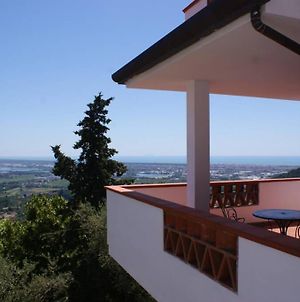 Large Villa With Sea-View Close To Lucca And Pisa photos Exterior