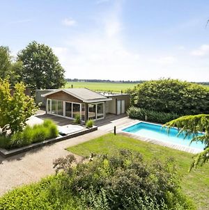 Holiday Paradise In Sterksel With Swimming Pool And Jacuzzi In A Quiet Area photos Exterior