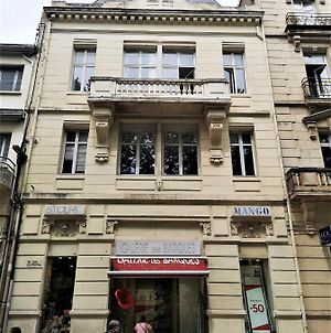 Appartement De 95M2, Balcon Sur Cours De La Republique. photos Exterior