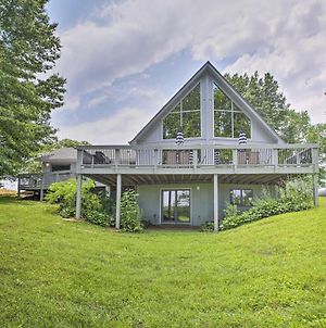 Evolve Lake Cumberland Home Deck And Water Views! photos Exterior