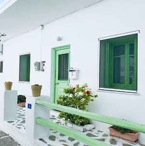 Central Traditional Cycladic House With Garden photos Exterior