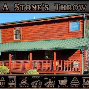 A Stone'S Throw Cabin photos Exterior