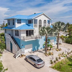 Sunset Views + Steps From The Beach With Elevator Duplex photos Exterior