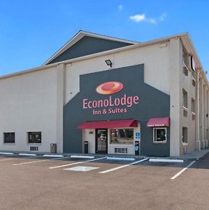 Econo Lodge Inn & Suites I-64 & Us 13 photos Exterior