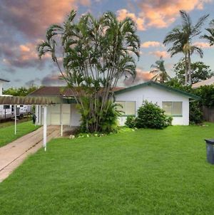 Lge House Avail 5Br 7Beds Entire Space Yard Townsville Central photos Exterior